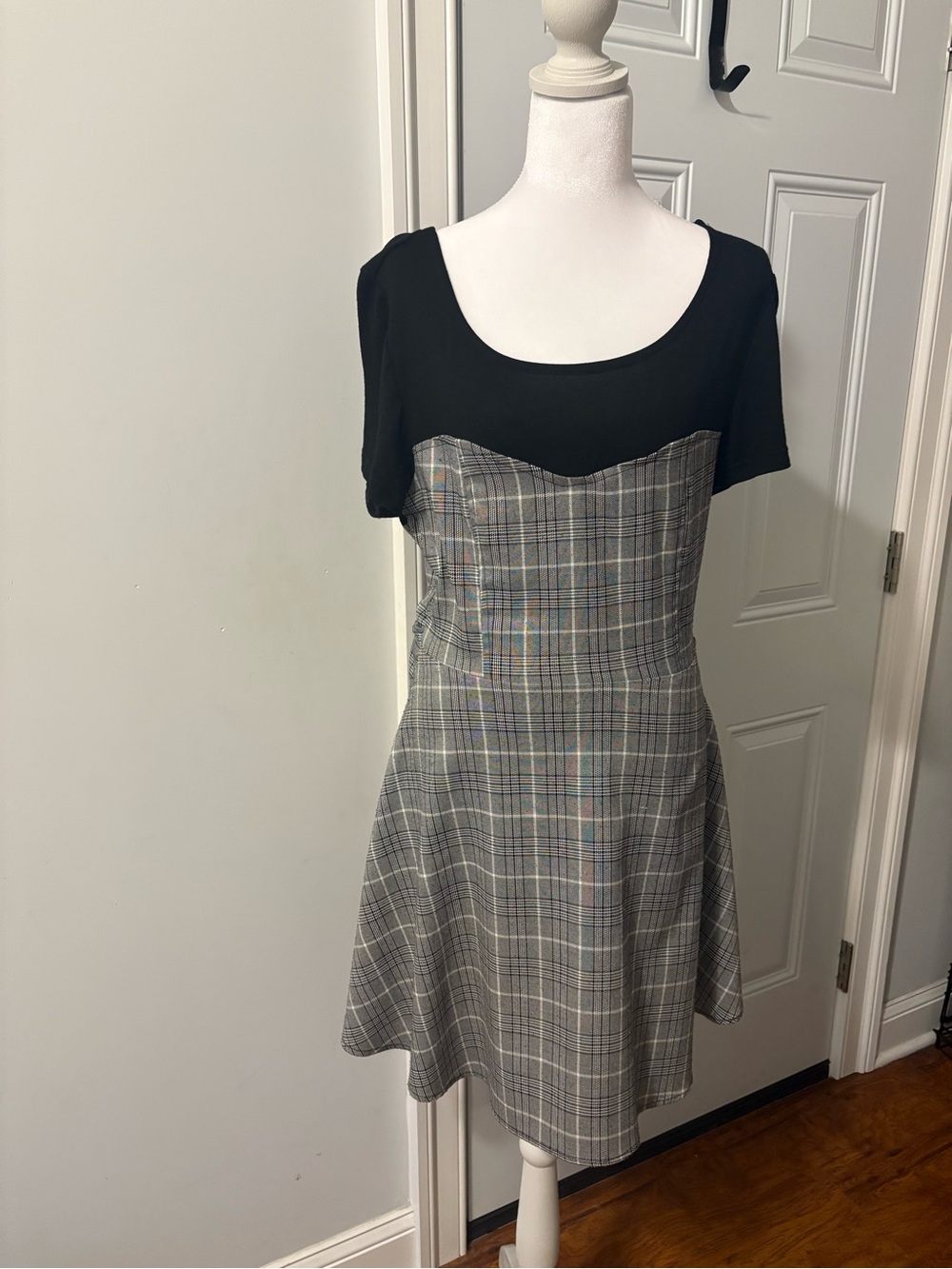 She + Sky Black & Gray Plaid Short Sleeve Fit-and-Flare Dress